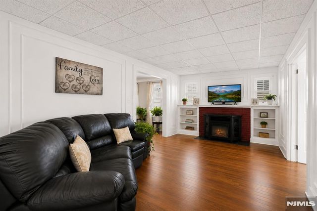 41 Berkeley Place, Bloomfield, NJ 07003