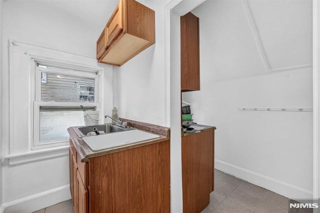 41 Berkeley Place, Bloomfield, NJ 07003