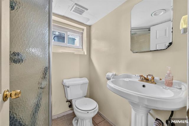41 Berkeley Place, Bloomfield, NJ 07003