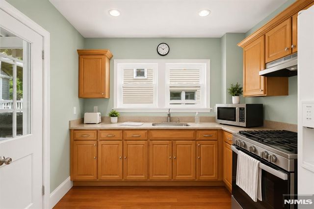 41 Berkeley Place, Bloomfield, NJ 07003