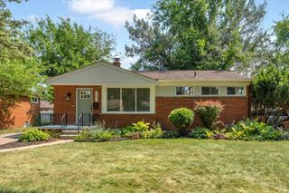 14421 Rosemary Boulevard, Oak Park City, MI 48237