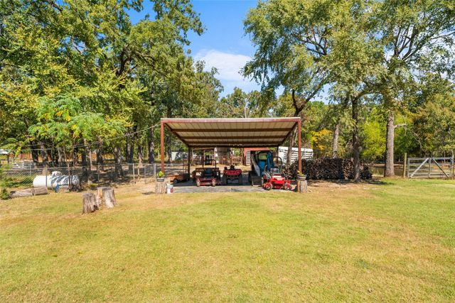 1301 County Road 2405, Kemp, TX 75143