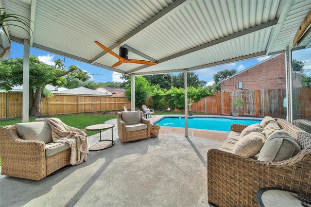 15605 Elwood Drive, Houston, TX 77040