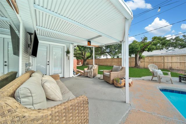 15605 Elwood Drive, Houston, TX 77040