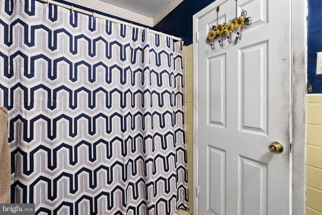 37 N 2ND STREET PIKE, Churchville, PA 18966