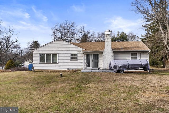 37 N 2ND STREET PIKE, Churchville, PA 18966