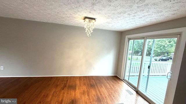3012 SUMMERSHADE CT, Herndon, VA 20171