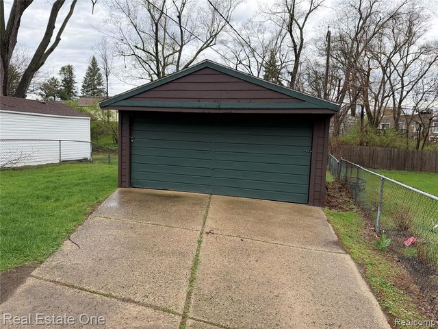 1078 Dover Road, Pontiac, MI 48341