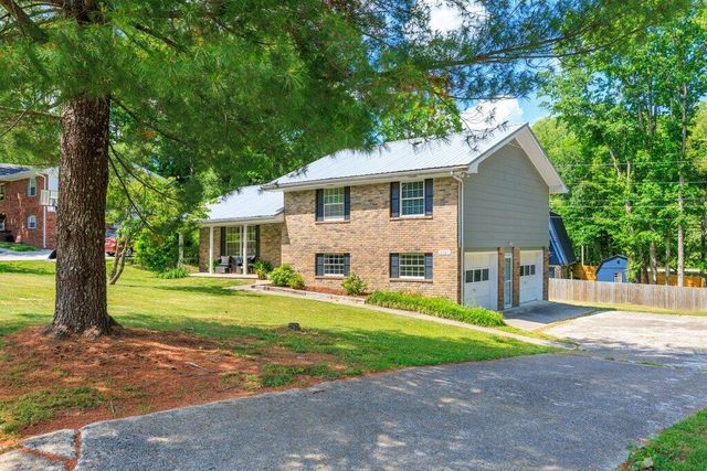 2505 Dowler Circle, Signal Mountain, TN 37377