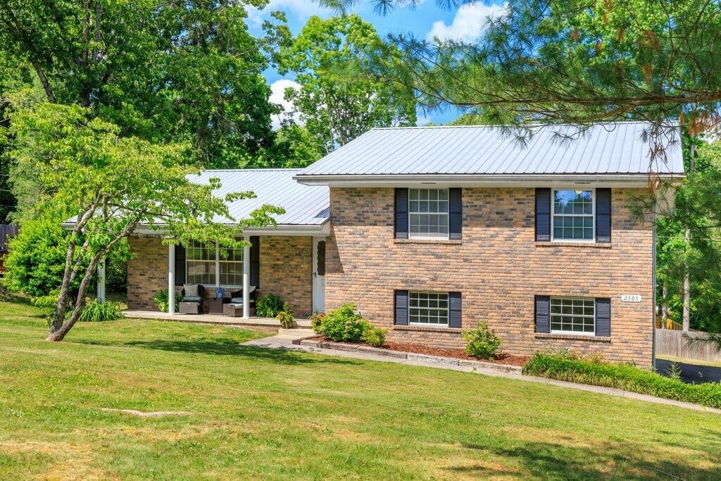 2505 Dowler Circle, Signal Mountain, TN 37377