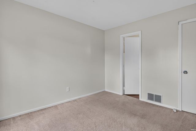 6503 Winnebago Drive, Fort Wayne, IN 46815
