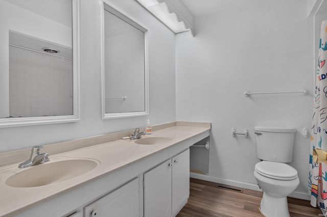 6503 Winnebago Drive, Fort Wayne, IN 46815