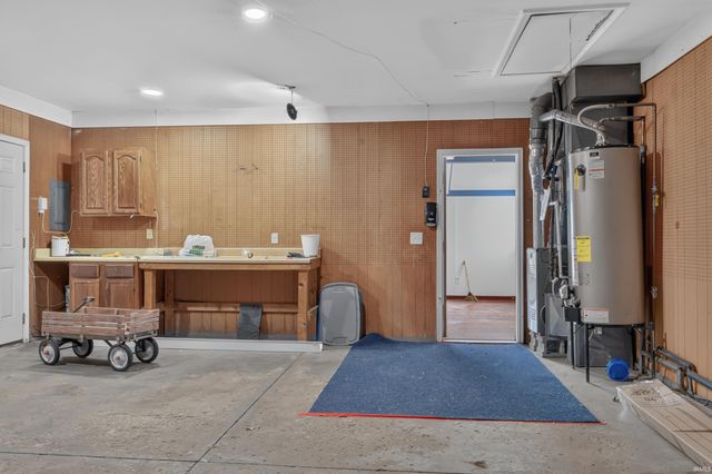 6503 Winnebago Drive, Fort Wayne, IN 46815