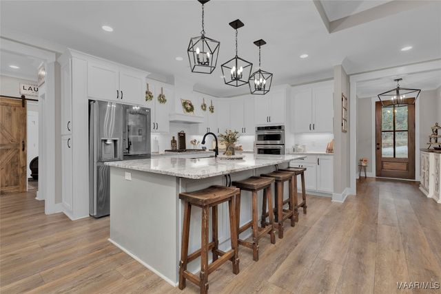 178 Shoal Creek Drive, Deatsville, AL 36022