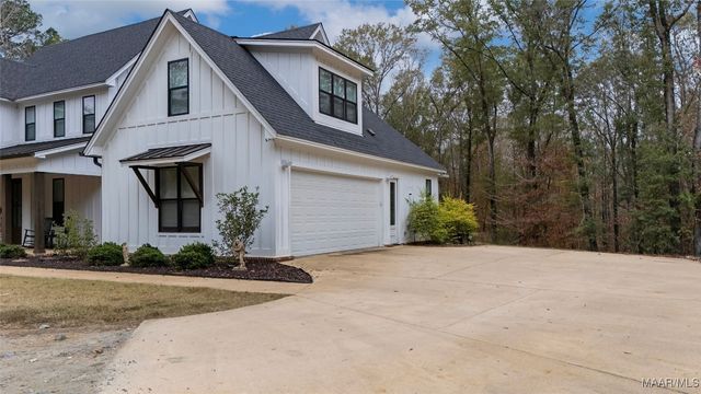 178 Shoal Creek Drive, Deatsville, AL 36022