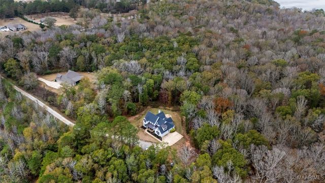 178 Shoal Creek Drive, Deatsville, AL 36022