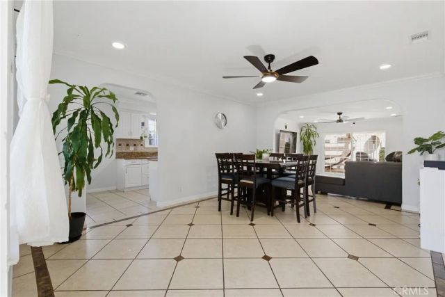 6836 Aura, Reseda, CA 91335