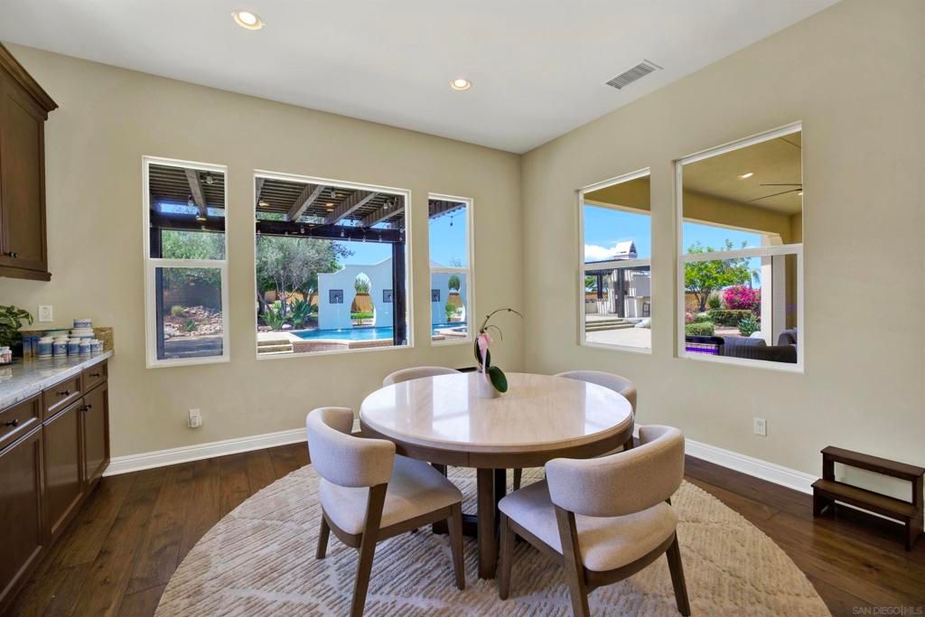 Image 27 of property listing at 15717 Montbury Pl, San Diego, CA 92131