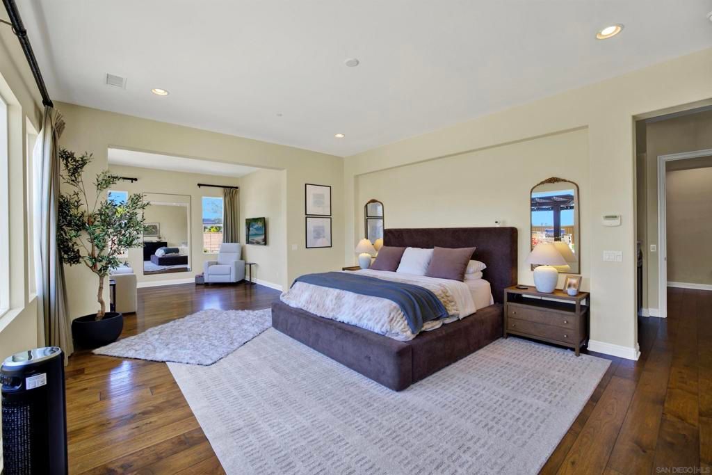 Image 33 of property listing at 15717 Montbury Pl, San Diego, CA 92131