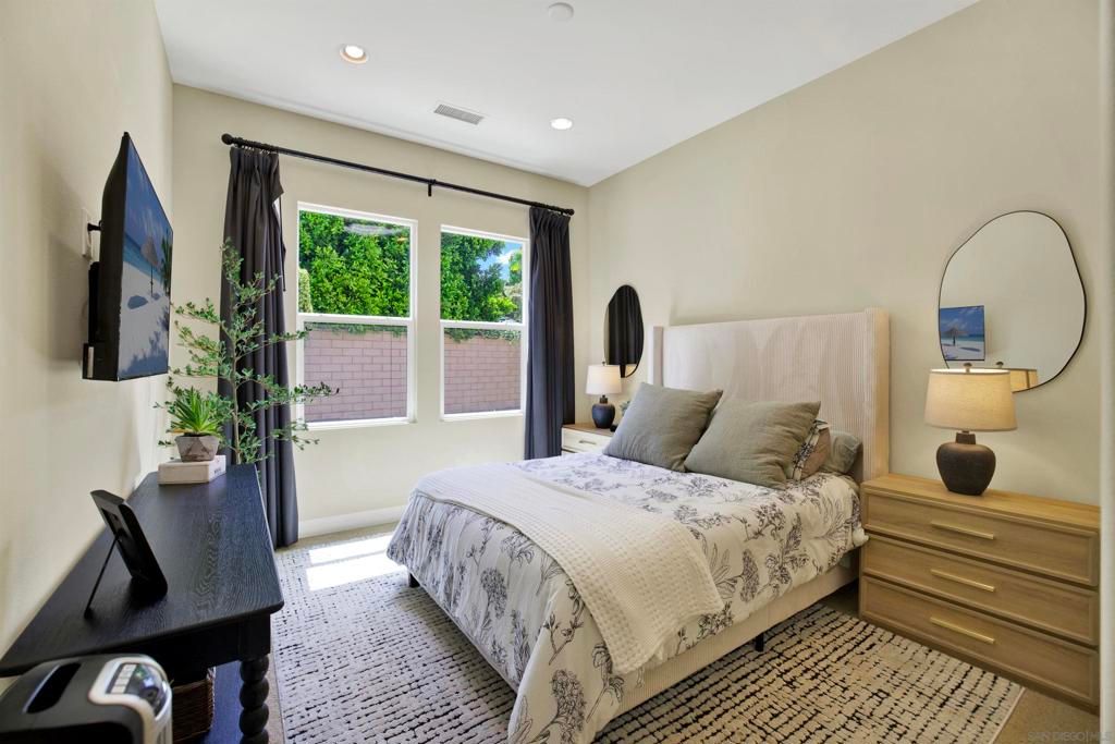 Image 40 of property listing at 15717 Montbury Pl, San Diego, CA 92131