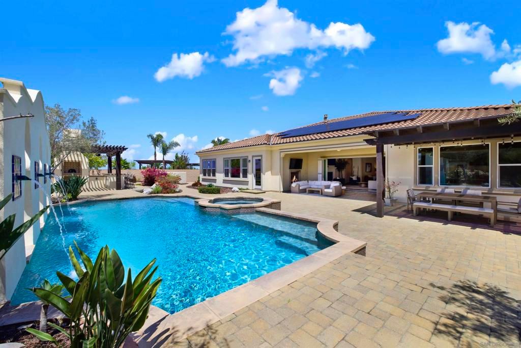 Image 52 of property listing at 15717 Montbury Pl, San Diego, CA 92131