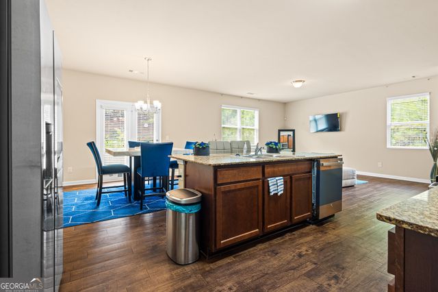 885 Buloxi Boulevard, Riverdale, GA 30296