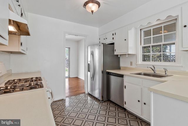 7306 IDYLWOOD CT, Falls Church, VA 22043