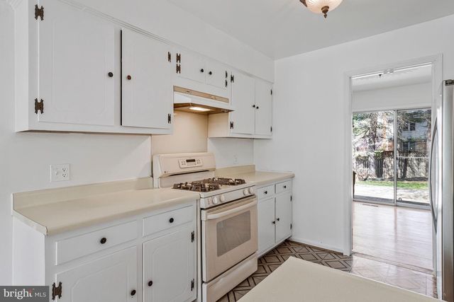 7306 IDYLWOOD CT, Falls Church, VA 22043