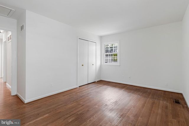 7306 IDYLWOOD CT, Falls Church, VA 22043