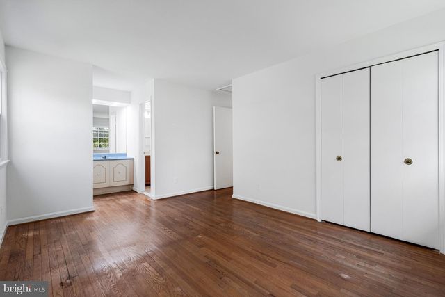 7306 IDYLWOOD CT, Falls Church, VA 22043