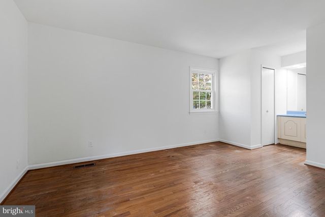 7306 IDYLWOOD CT, Falls Church, VA 22043