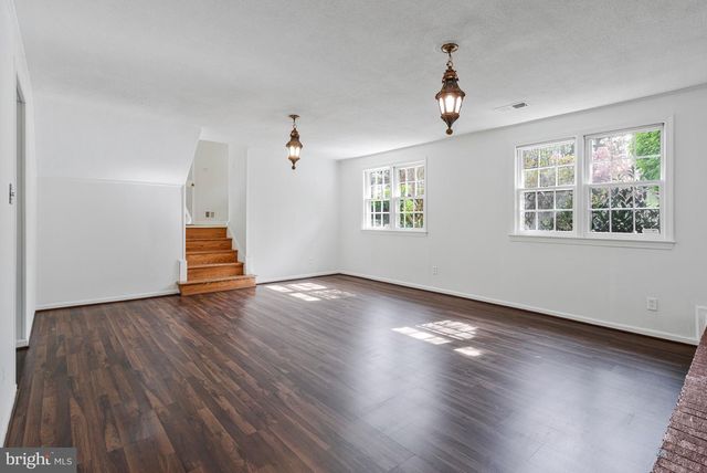 7306 IDYLWOOD CT, Falls Church, VA 22043