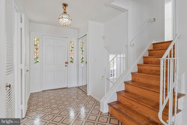 7306 IDYLWOOD CT, Falls Church, VA 22043