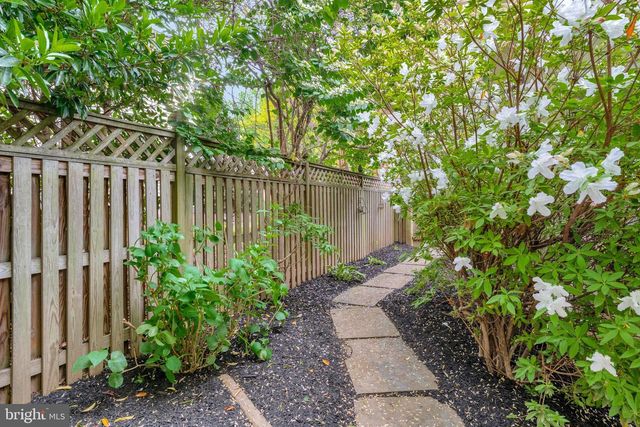 7306 IDYLWOOD CT, Falls Church, VA 22043