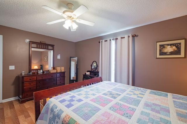 1844 Twin Caves Dr, Lewisburg, TN 37091