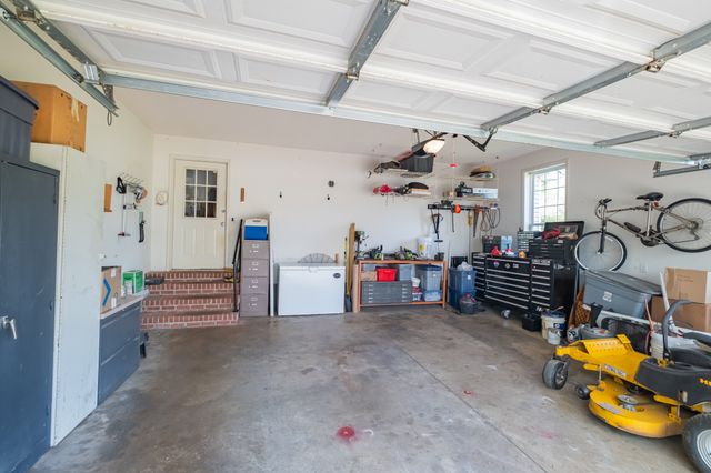 1844 Twin Caves Dr, Lewisburg, TN 37091