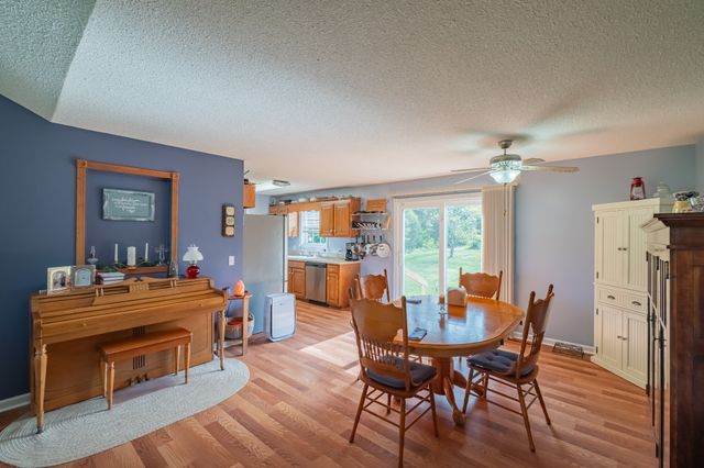 1844 Twin Caves Dr, Lewisburg, TN 37091
