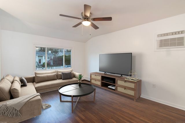 14 Windward Road, Norwalk, CT 06854