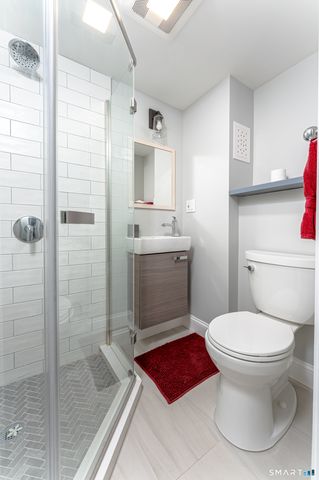 280 Old Lambert Road 280, Orange, CT 06477