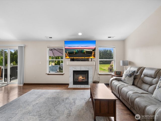 7812 Condor Drive NE, Arlington, WA 98223