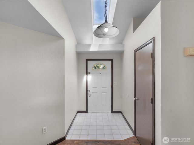7812 Condor Drive NE, Arlington, WA 98223
