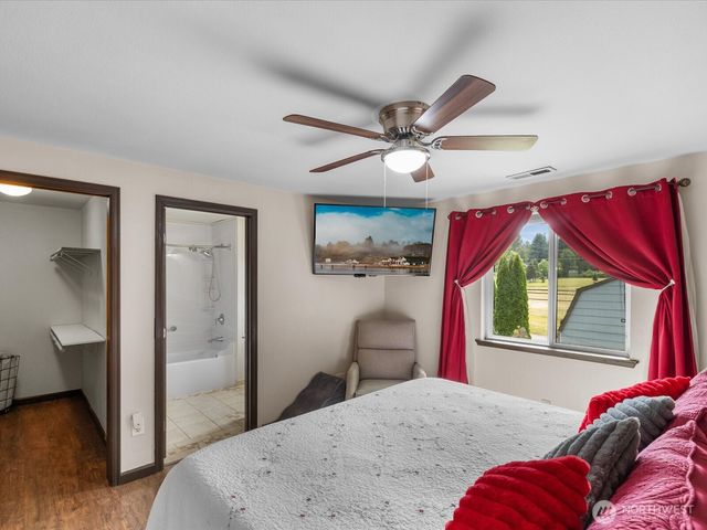 7812 Condor Drive NE, Arlington, WA 98223