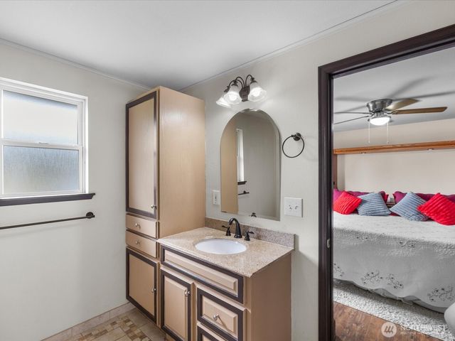 7812 Condor Drive NE, Arlington, WA 98223