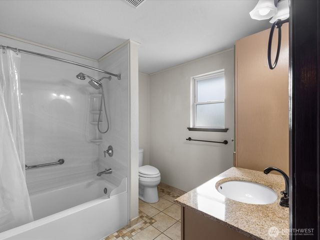 7812 Condor Drive NE, Arlington, WA 98223