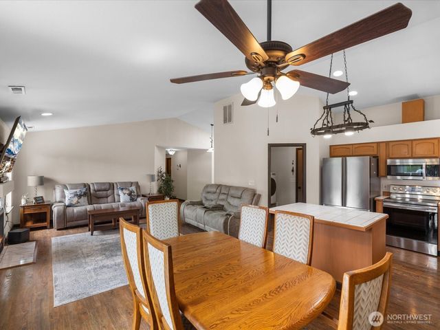 7812 Condor Drive NE, Arlington, WA 98223