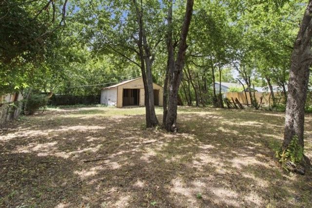 910 Loney Street, Fort Worth, TX 76104