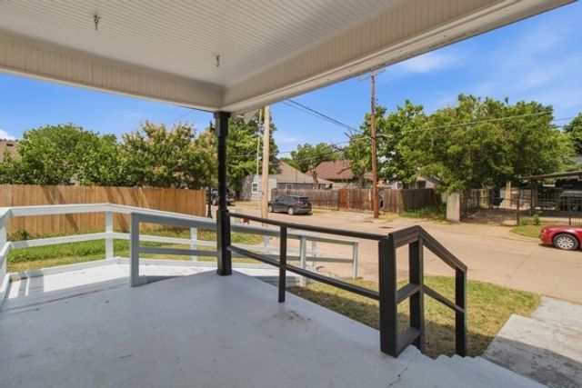 910 Loney Street, Fort Worth, TX 76104
