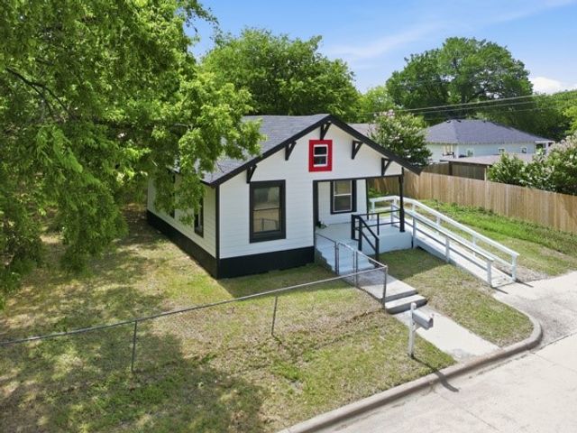 910 Loney Street, Fort Worth, TX 76104