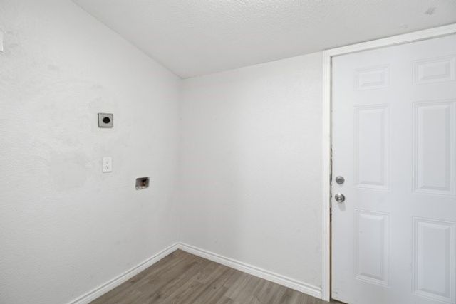 910 Loney Street, Fort Worth, TX 76104