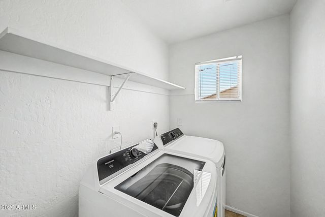 1621 N 37TH Drive, Phoenix, AZ 85009